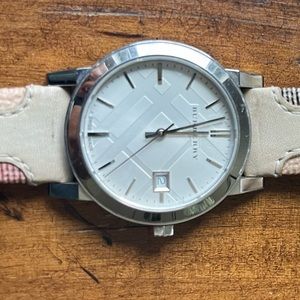 Burberry BU9132 Women's Swiss The City Haymarket Check